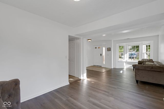 8850 Tanner Drive, Fishers, IN 46038