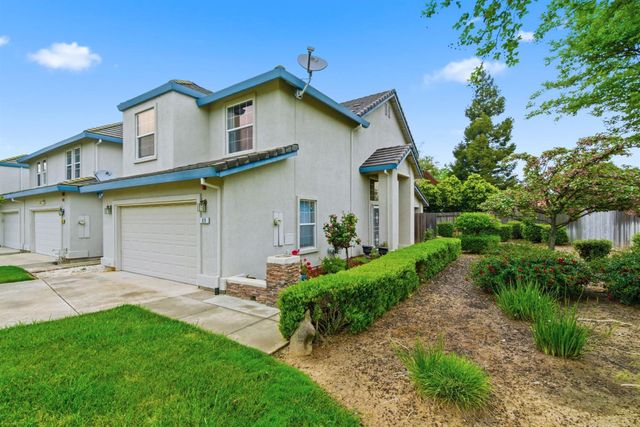829 Grizzly Mesa Ct, Galt, CA 95632