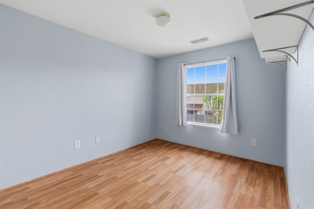 829 Grizzly Mesa Ct, Galt, CA 95632