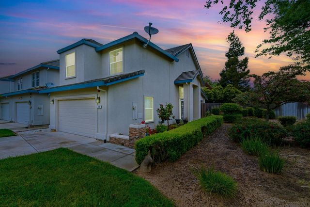829 Grizzly Mesa Ct, Galt, CA 95632