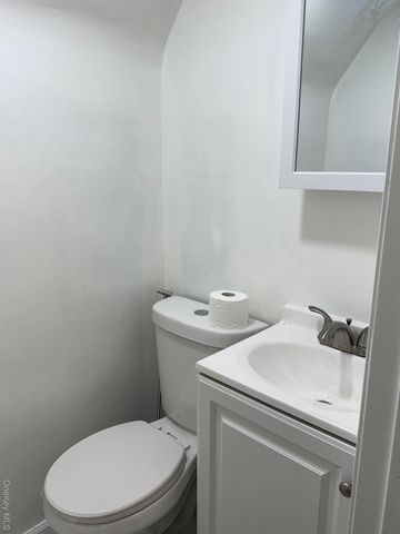 11587 219th Street, Cambria Heights, NY 11411