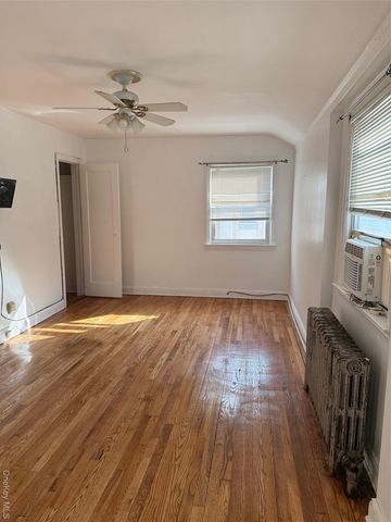 11587 219th Street, Cambria Heights, NY 11411