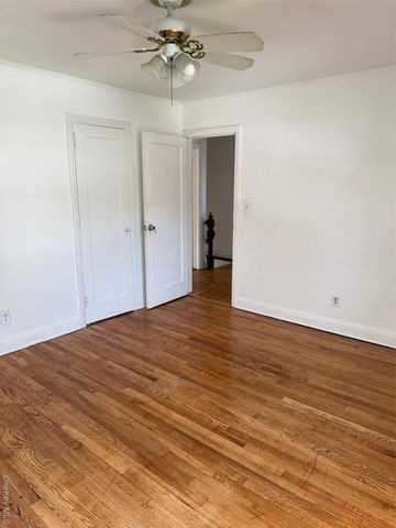 11587 219th Street, Cambria Heights, NY 11411