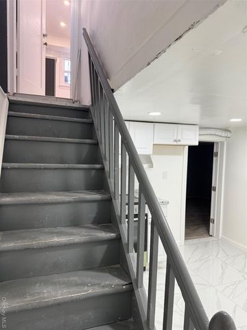 11587 219th Street, Cambria Heights, NY 11411