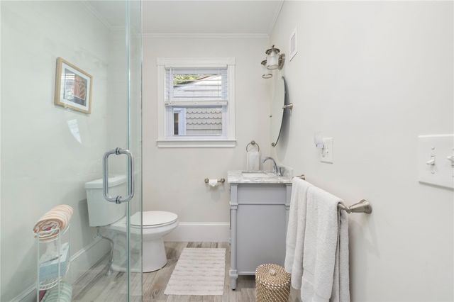 35 Hall Avenue, Newport, RI 02840