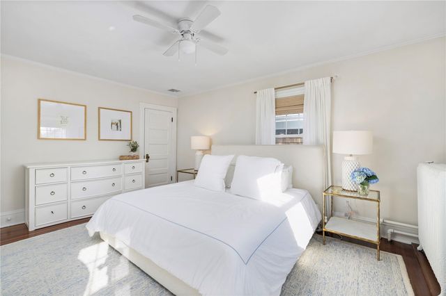 35 Hall Avenue, Newport, RI 02840