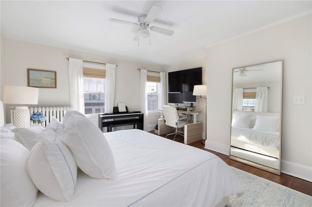 35 Hall Avenue, Newport, RI 02840