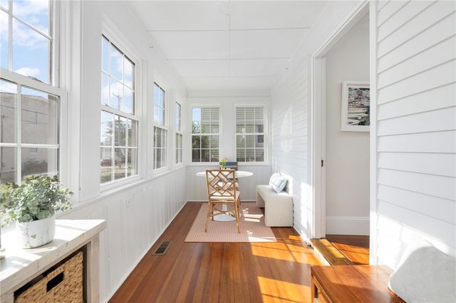 35 Hall Avenue, Newport, RI 02840