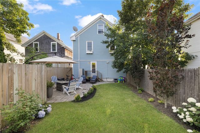 35 Hall Avenue, Newport, RI 02840