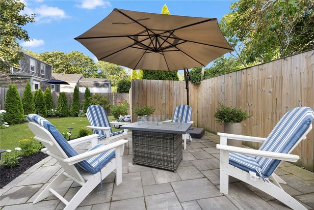 35 Hall Avenue, Newport, RI 02840