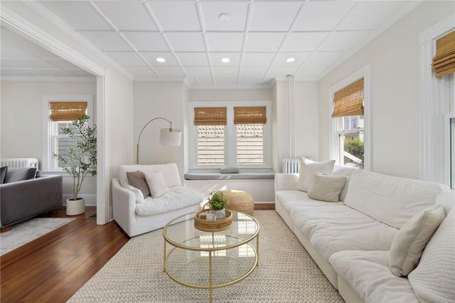35 Hall Avenue, Newport, RI 02840
