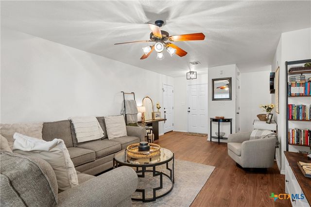 2213 Autumn Wood Drive, Waco, TX 76711