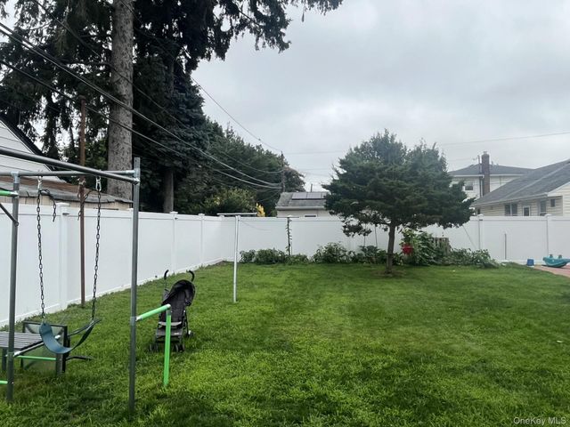 83 Woodbine Drive, Hicksville, NY 11801