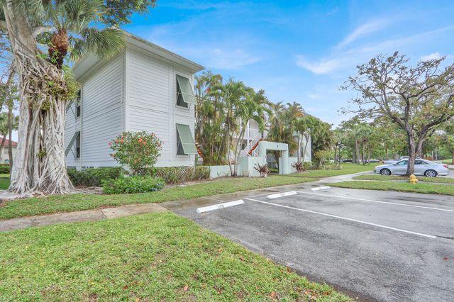 149 Cypress Point Drive, Palm Beach Gardens, FL 33418