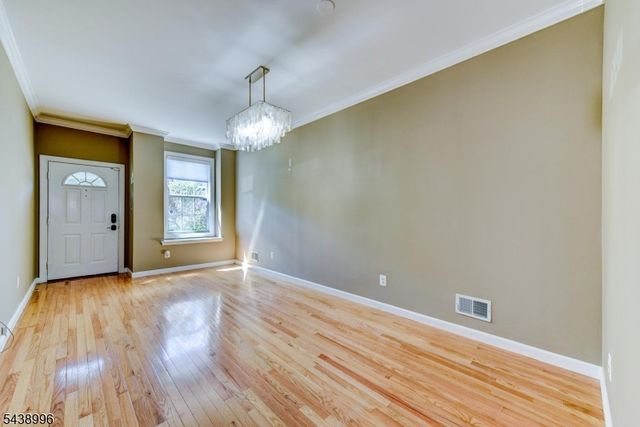 118 Barclay Dr, Nutley Twp., NJ 07110