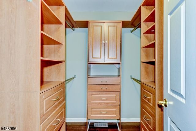118 Barclay Dr, Nutley Twp., NJ 07110