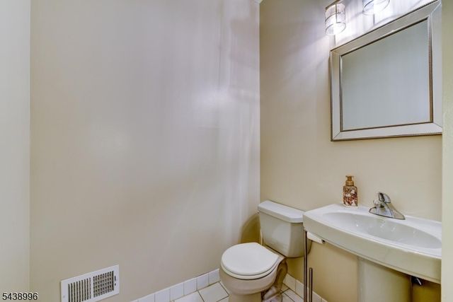 118 Barclay Dr, Nutley Twp., NJ 07110