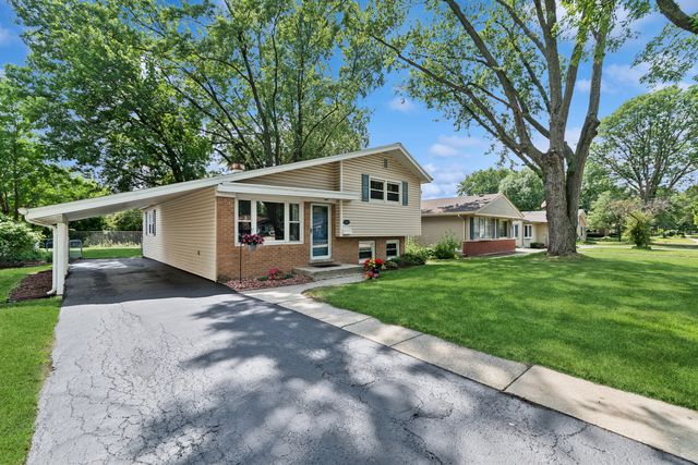 575 Lowden Avenue, Glen Ellyn, IL 60137