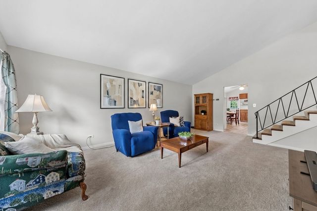 575 Lowden Avenue, Glen Ellyn, IL 60137