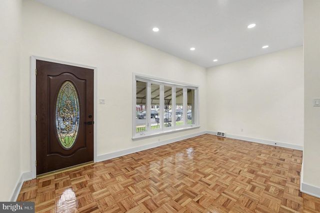 8367 LANGDON ST, Philadelphia, PA 19152