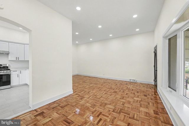 8367 LANGDON ST, Philadelphia, PA 19152