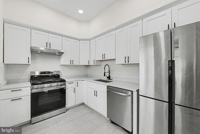 8367 LANGDON ST, Philadelphia, PA 19152