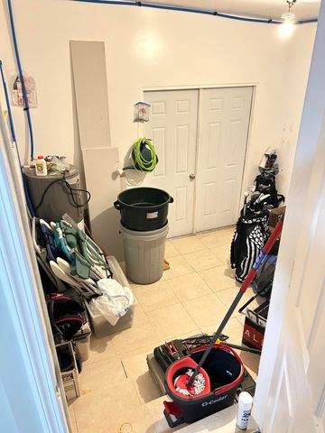 1541 S 32nd Avenue, Hollywood, FL 33021