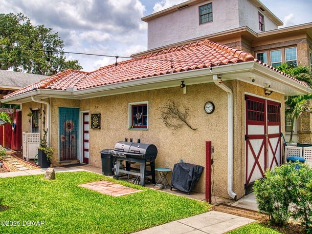 544 S Palmetto Avenue, Daytona Beach, FL 32114