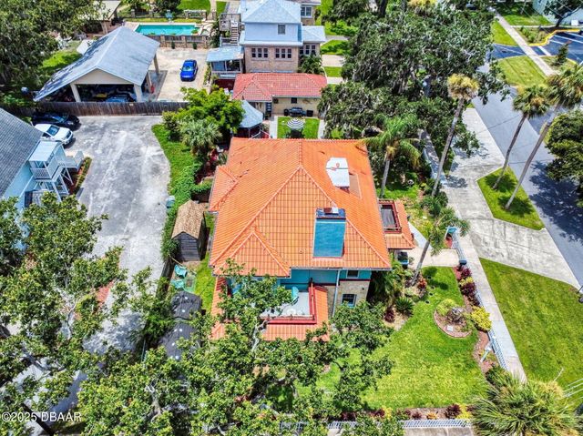 544 S Palmetto Avenue, Daytona Beach, FL 32114