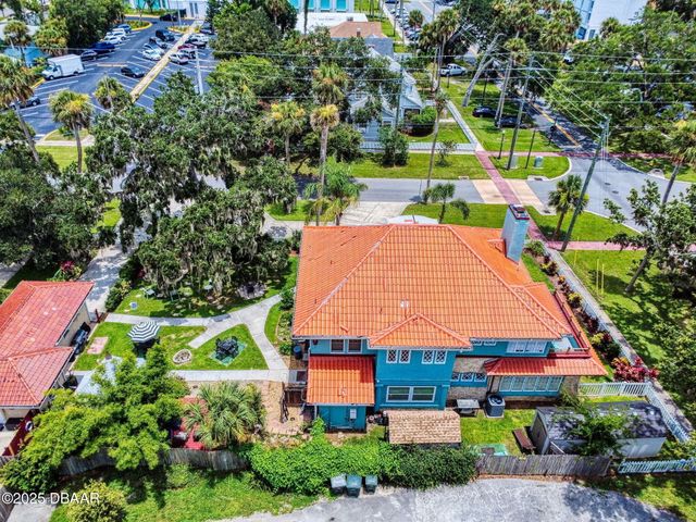 544 S Palmetto Avenue, Daytona Beach, FL 32114