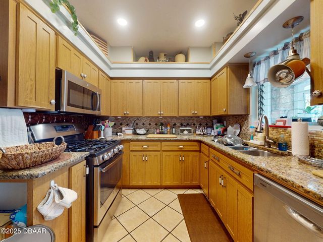 544 S Palmetto Avenue, Daytona Beach, FL 32114