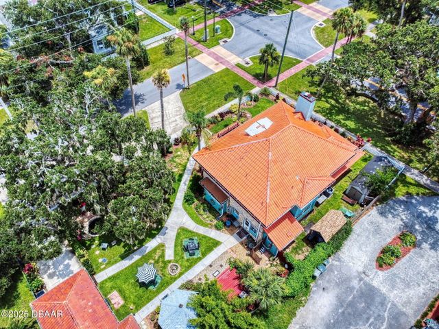 544 S Palmetto Avenue, Daytona Beach, FL 32114