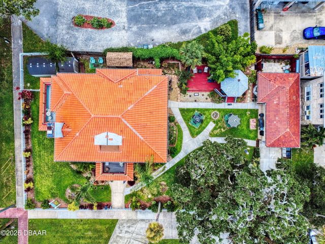 544 S Palmetto Avenue, Daytona Beach, FL 32114