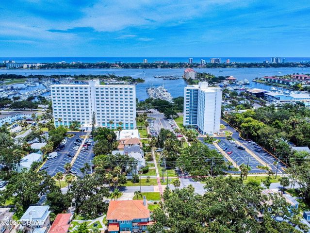 544 S Palmetto Avenue, Daytona Beach, FL 32114