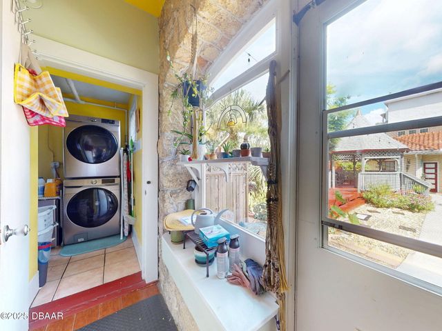 544 S Palmetto Avenue, Daytona Beach, FL 32114