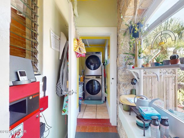 544 S Palmetto Avenue, Daytona Beach, FL 32114