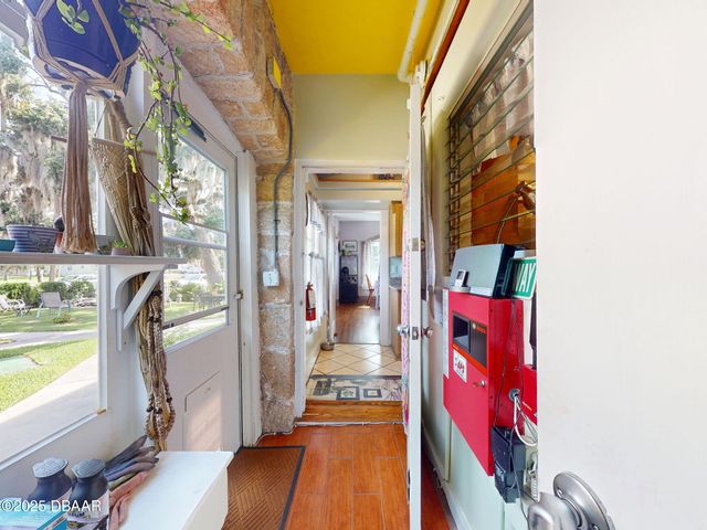 544 S Palmetto Avenue, Daytona Beach, FL 32114