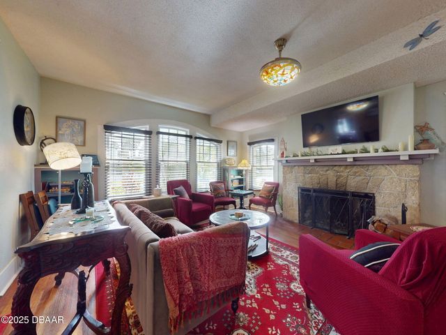 544 S Palmetto Avenue, Daytona Beach, FL 32114