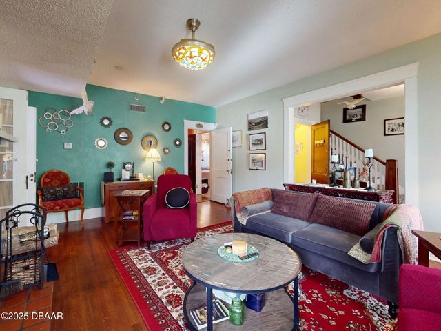 544 S Palmetto Avenue, Daytona Beach, FL 32114