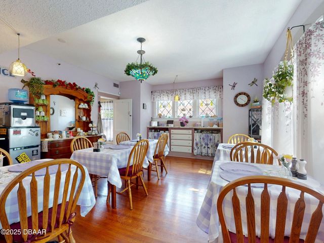 544 S Palmetto Avenue, Daytona Beach, FL 32114