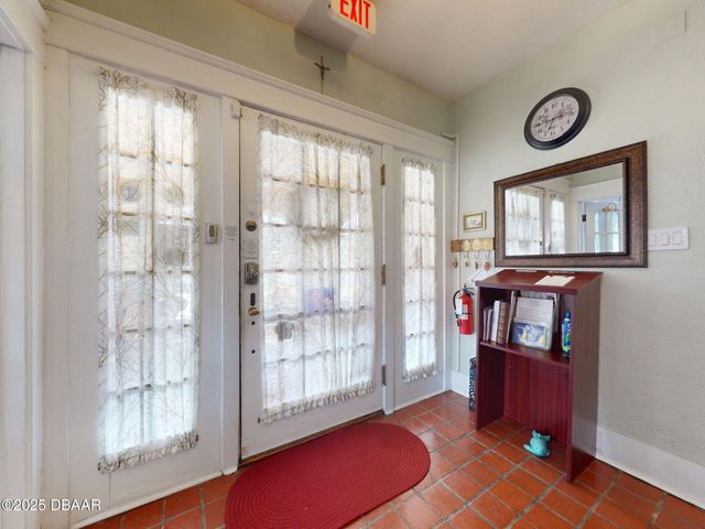 544 S Palmetto Avenue, Daytona Beach, FL 32114