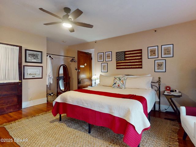 544 S Palmetto Avenue, Daytona Beach, FL 32114