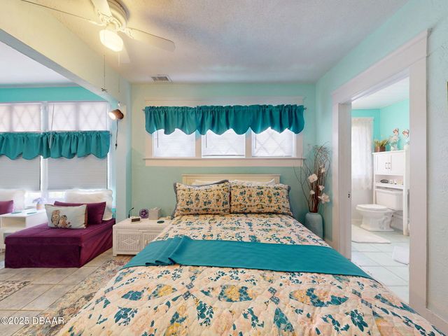 544 S Palmetto Avenue, Daytona Beach, FL 32114