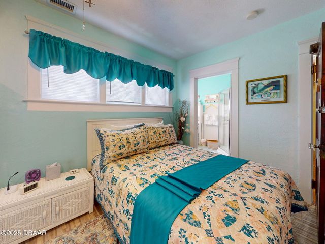 544 S Palmetto Avenue, Daytona Beach, FL 32114