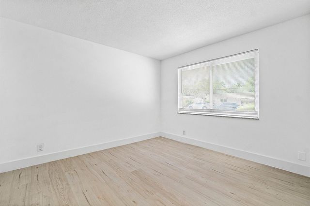 1531 NW 4th Street, Boca Raton, FL 33486