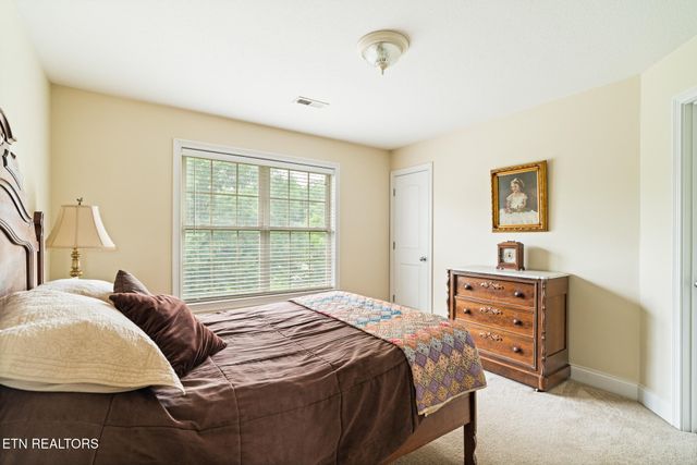3560 Hirst Circle, Lenoir City, TN 37772