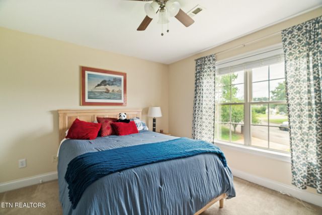 3560 Hirst Circle, Lenoir City, TN 37772