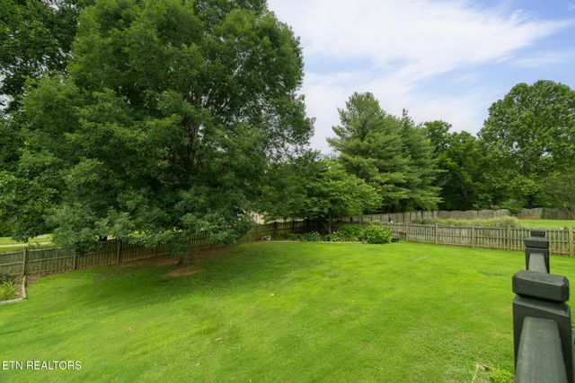 3560 Hirst Circle, Lenoir City, TN 37772