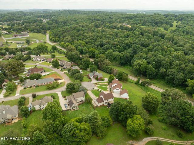 3560 Hirst Circle, Lenoir City, TN 37772