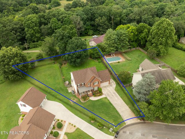 3560 Hirst Circle, Lenoir City, TN 37772
